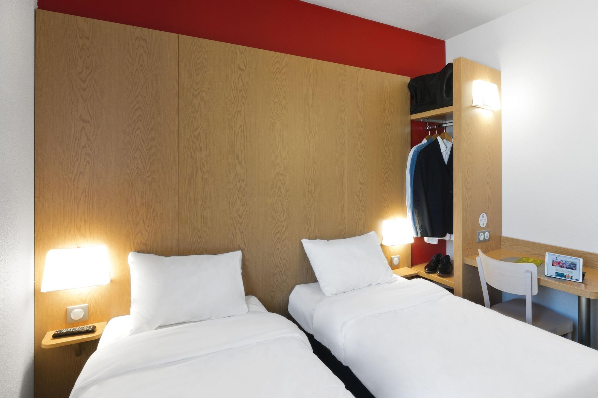 B&B Hotel Niort Marais Poitevin Est מראה חיצוני תמונה
