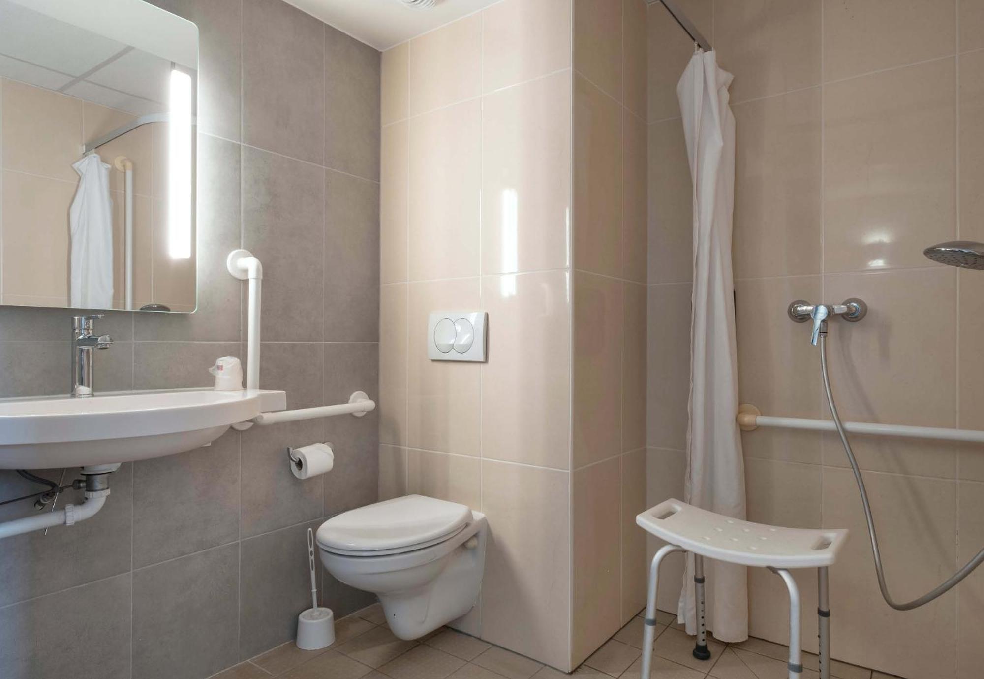 B&B Hotel Niort Marais Poitevin Est מראה חיצוני תמונה