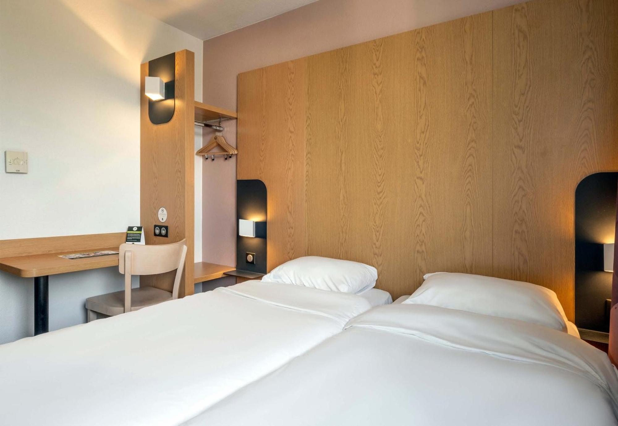 B&B Hotel Niort Marais Poitevin Est מראה חיצוני תמונה