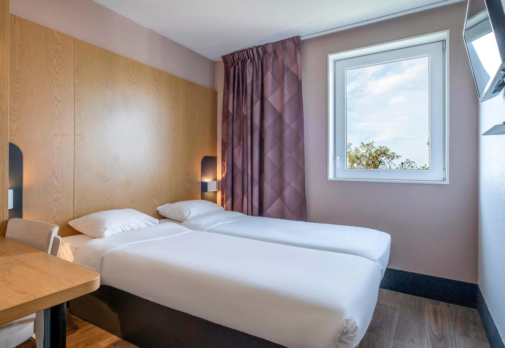 B&B Hotel Niort Marais Poitevin Est מראה חיצוני תמונה